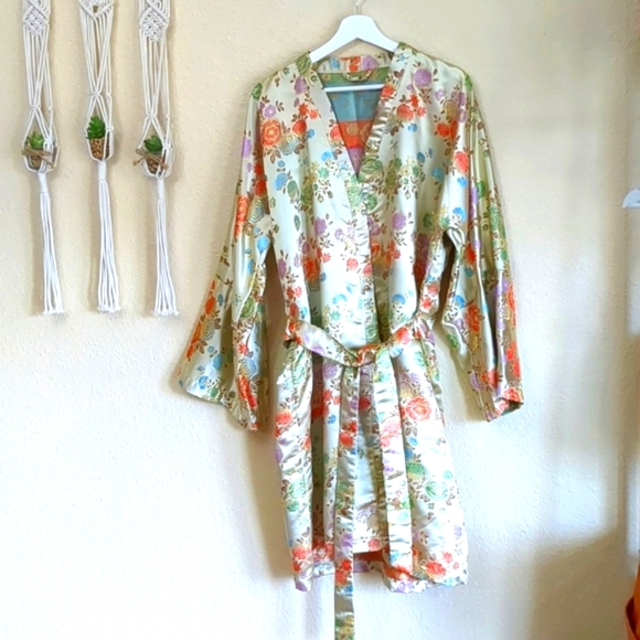 Metallic Jaquard Golden Roses Smoking Housecoat Robe OS - Picture 3 of 15